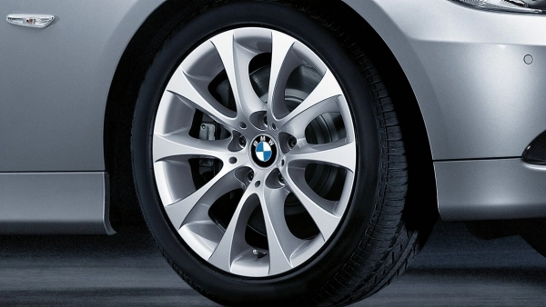BMW Alufelge V-Speiche 188 silber 8J ET34 3er E90/E92/E93 Vordera