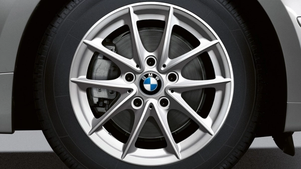 BMW Alufelge V-Speiche 360 silber 7J ET31 3er E90/E91/E92/E93 Vor