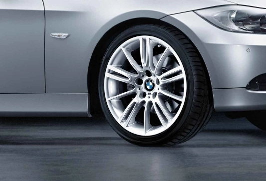 BMW Alufelge M Sternspeiche 193 silber 8,5J ET37 3er E90/E91/E92/