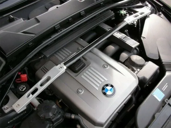 CARBON DOMSTREBE VORNE-OBEN für BMW 1er E87 3er E90 E92 6-Zyl. Nicht 335 NEU!