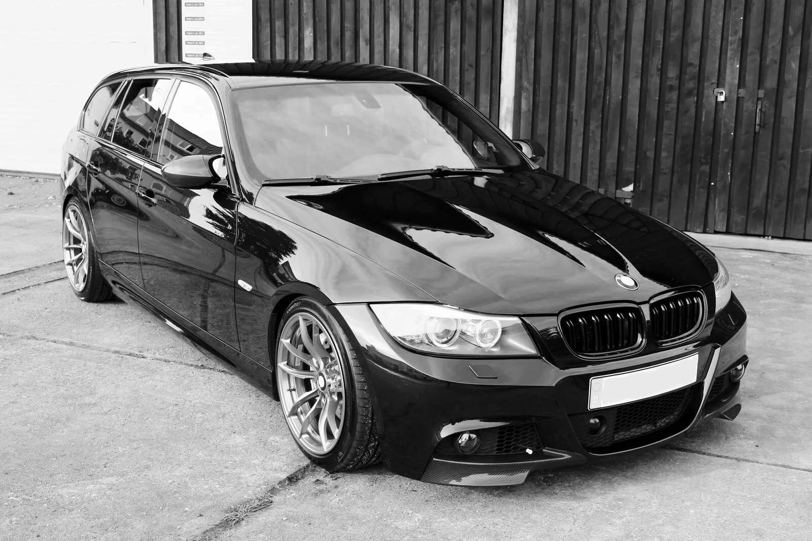 CARBON DOMSTREBE VORNE-OBEN für BMW 1er E87 3er E90 E92 6-Zyl. Nicht 335 NEU!